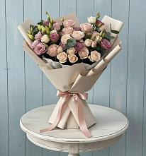 Букет цветов из:  Розы и Лизиантусы #REPLACE_PRED# Новогагатли