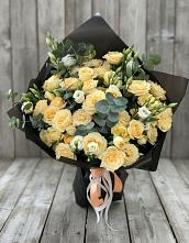 Букет цветов из:  Розы и Лизиантусы #REPLACE_PRED# Новогагатли