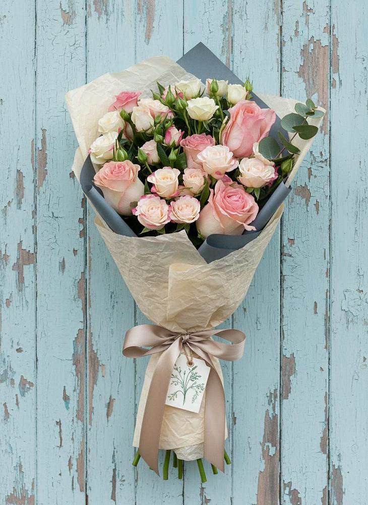 Букет цветов из: Розы в Новогагатли