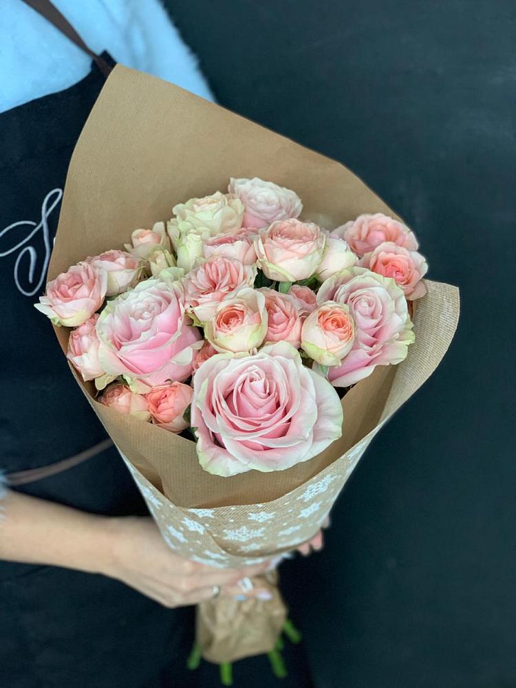 Букет цветов из: Хризантемы и Розы в Новогагатли