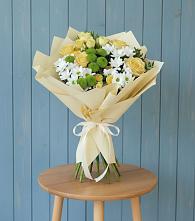 Букет цветов из:  Хризантемы и Розы в Новогагатли