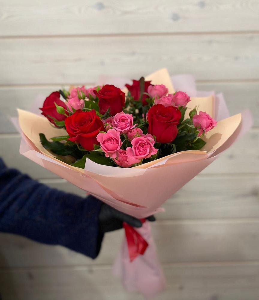 Букет цветов из: Розы в Новогагатли
