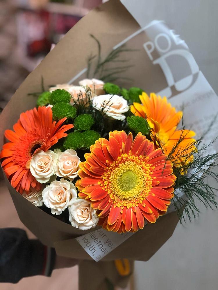 Букет цветов из: Герберы, Хризантемы и Розы в Новогагатли
