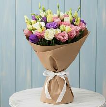 Букет цветов из:  Лизиантусы в Новогагатли